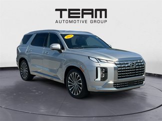 Used 2024 Hyundai Palisade Calligraphy image 1
