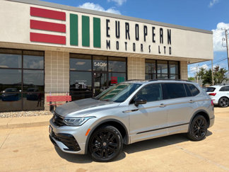 Used 2022 Volkswagen Tiguan SE R-Line image 1
