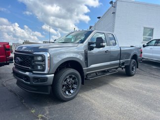 New 2025 Ford F350 4x4 SuperCab Super Duty image 1
