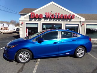 Used 2017 Chevrolet Cruze LT w/ Convenience Package image 1