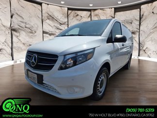 Used 2023 Mercedes-Benz Metris image 1