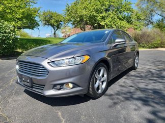 Used 2014 Ford Fusion SE image 1