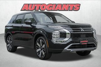 New 2025 Mitsubishi Outlander SE image 1
