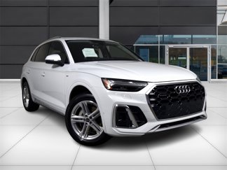 Used 2024 Audi Q5 e Prestige w/ Prestige Package image 1
