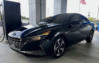 Used 2022 Hyundai Elantra SEL w/ Convenience + Premium Package image 1