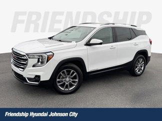Used 2024 GMC Terrain SLT image 1