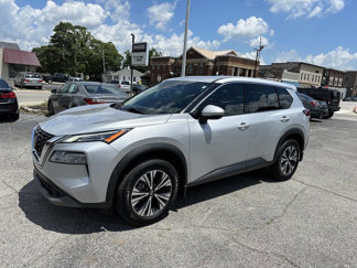 Used 2021 Nissan Rogue SV image 1