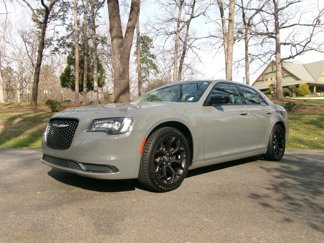 Used 2019 Chrysler 300 Touring w/ Sport Appearance Package image 1