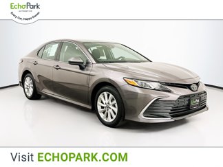 Used 2024 Toyota Camry LE image 1