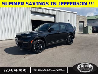 New 2025 Jeep Grand Cherokee Limited w/ Luxury Tech Group II image 1