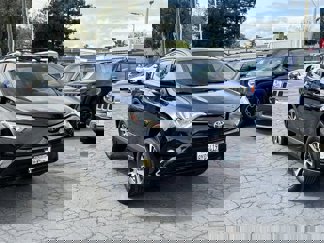 Used 2018 Toyota RAV4 XLE image 1