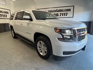 Used 2019 Chevrolet Suburban LT image 1