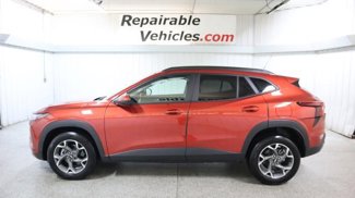 Used 2024 Chevrolet Trax LT w/ Driver Confidence Package image 1