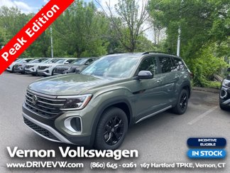 New 2025 Volkswagen Atlas Peak Edition SE image 1