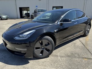 Used 2019 Tesla Model 3 Standard Range image 1