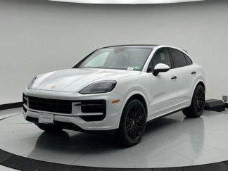 Used 2024 Porsche Cayenne S image 1