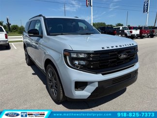 New 2025 Ford Expedition Platinum w/ Stealth Performance Package image 1
