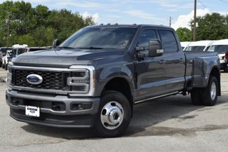 New 2026 Ford F350 Platinum image 1