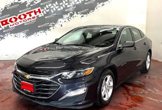 Used 2023 Chevrolet Malibu LS image 1