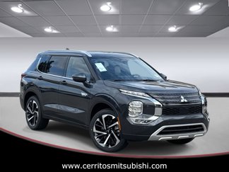 New 2025 Mitsubishi Outlander 4WD Plug-In Hybrid image 1
