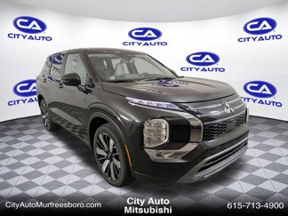 New 2025 Mitsubishi Outlander SE image 1