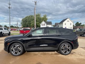 New 2025 Lincoln Nautilus Premier image 1