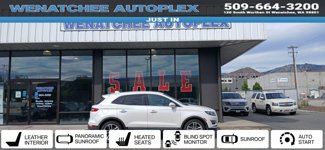 Used 2019 Lincoln MKC Reserve image 1