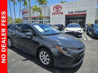Used 2025 Toyota Corolla LE image 1