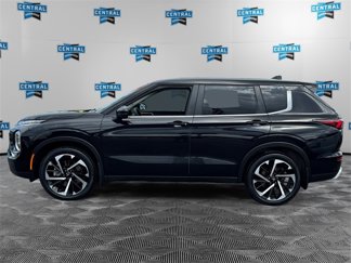 Used 2024 Mitsubishi Outlander SE Black Edition video 2