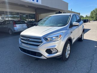 Used 2019 Ford Escape SE image 1