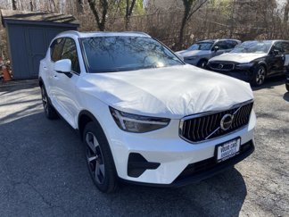 New 2025 Volvo XC40 B5 Core w/ Protection Package Premier image 1