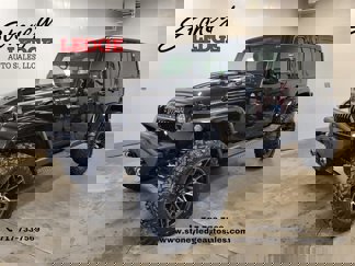 Used 2018 Jeep Wrangler Unlimited Sahara w/ Connectivity Group image 1