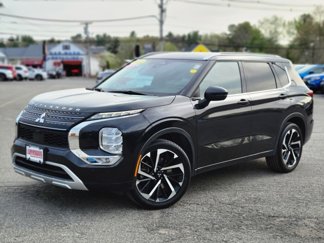 Used 2022 Mitsubishi Outlander SEL image 1