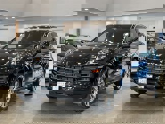Used 2023 Porsche Cayenne E-Hybrid image 1