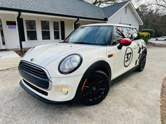 Used 2016 MINI Cooper 2-Door Hardtop image 1