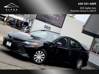 Used 2019 Toyota Camry LE image 1