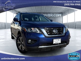 Used 2019 Nissan Pathfinder SV image 1