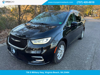 Used 2021 Chrysler Pacifica Touring-L image 1