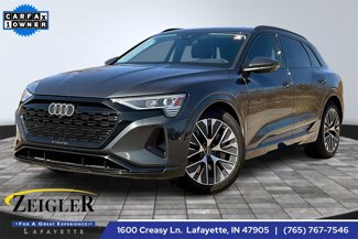Used 2024 Audi Q8 e-tron Premium Plus image 1