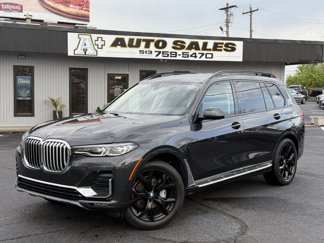 Used 2022 BMW X7 xDrive40i w/ Premium Package image 1