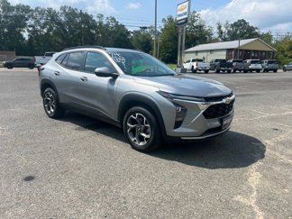 Used 2024 Chevrolet Trax LT w/ LT Convenience Package image 1