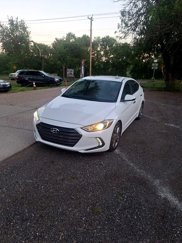 Used 2017 Hyundai Elantra Limited w/ Limited Tech Package 08 image 1