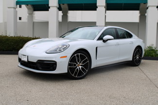 Certified 2023 Porsche Panamera Platinum Edition image 1