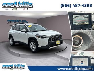 Used 2023 Toyota Corolla Cross LE image 1
