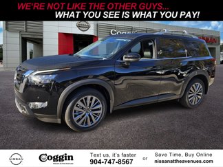 New 2025 Nissan Pathfinder SL w/ SL Premium Package image 1