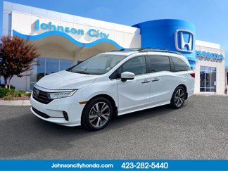 Certified 2024 Honda Odyssey Touring image 1