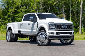 Used 2025 Ford F450 Platinum w/ Platinum Plus Package image 1