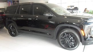 New 2025 Chevrolet Traverse LT w/ Midnight/Sport Edition image 1