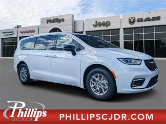 New 2025 Chrysler Pacifica Select image 1