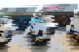 Used 2019 Chevrolet Silverado 1500 LT image 1